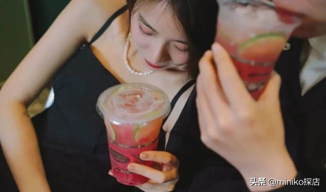 夏天的第一座“雪山”，就在海椒市串串香