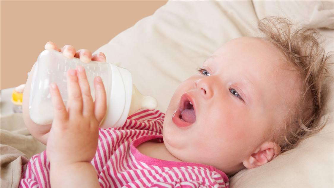 贝因美特殊医学配方奶粉怎么转奶,贝因美部分水解奶粉不容易溢奶