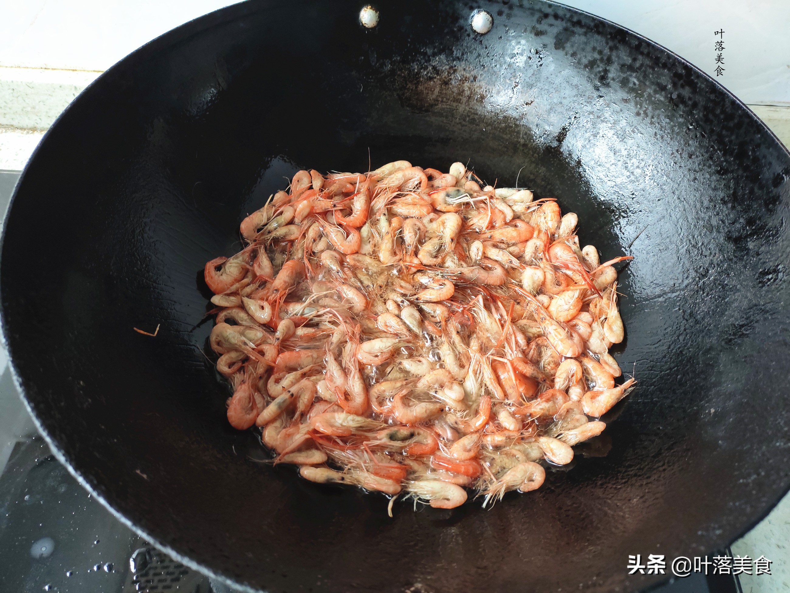 韭菜炒小河虾米做法,韭菜炒小河虾酥又脆
