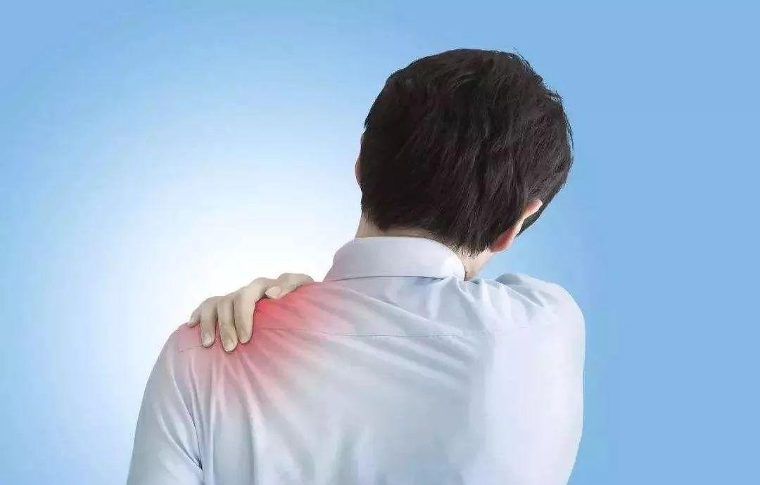 内侧副韧带损伤导致膝盖不能弯曲,膝关节外侧副韧带损伤不能伸直