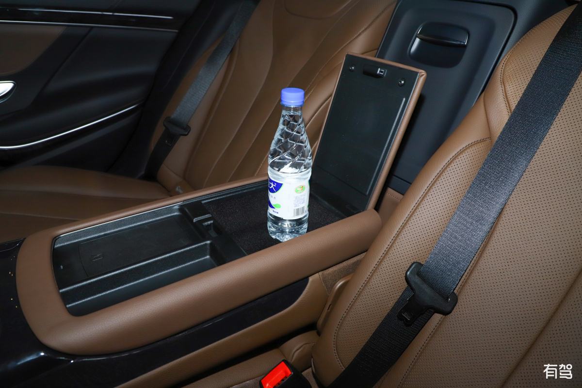 奔驰s级2022款和2021款有什么区别,奔驰s级真的很出色吗