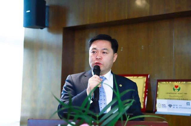 中国汽车金融发展共同体成立，与神马专车达成百亿元战略合作