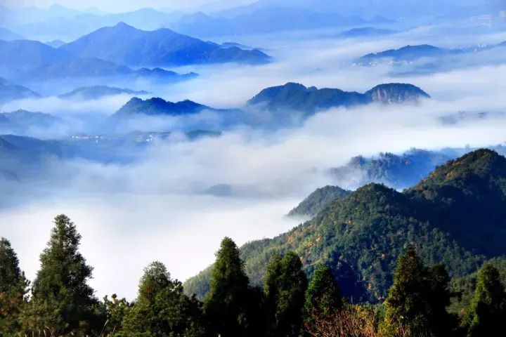 还没想好国庆去哪？自驾2.5小时，在秋日里泡温泉吃美食