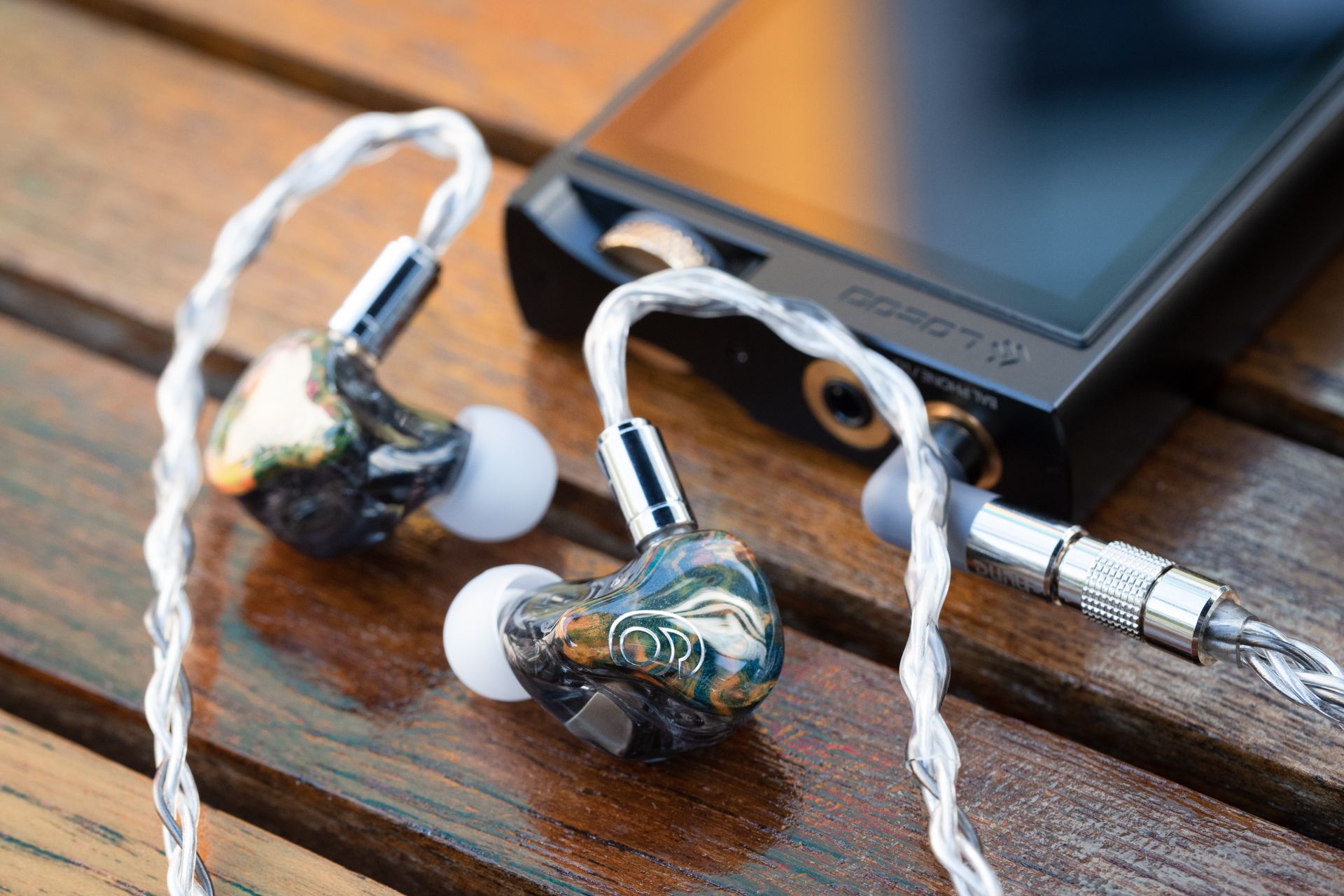 褪下枷锁的DUNU，以SA6拥抱蜕变