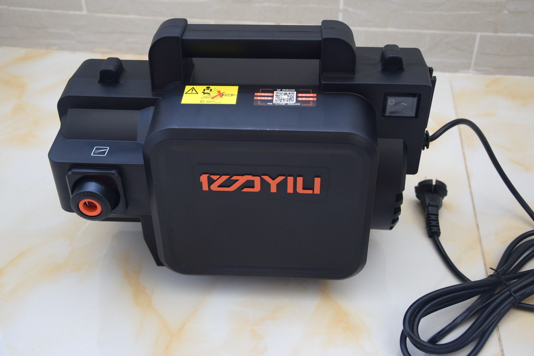 亿力黑骑士洗车机质量怎么样呢,家用亿力黑骑士洗车机洗车视频