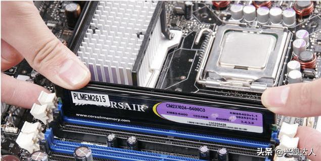 电脑内存16g和双8g有什么区别,电脑内存是两个8g好还是一个16g