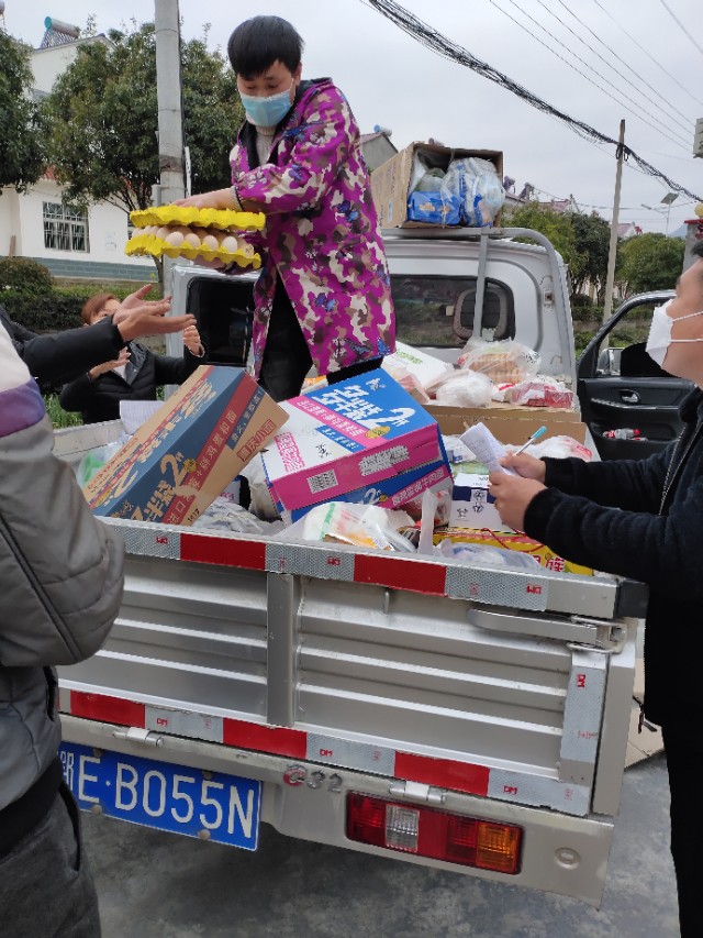 现在疫情大家都在家干嘛呢,疫情期间你们都在家干嘛