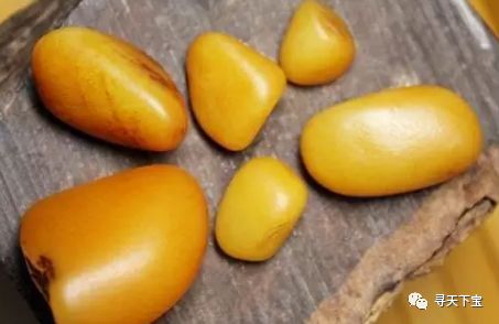 黄龙玉是黄蜡石还是玉石,黄龙玉和黄蜡石手镯区别