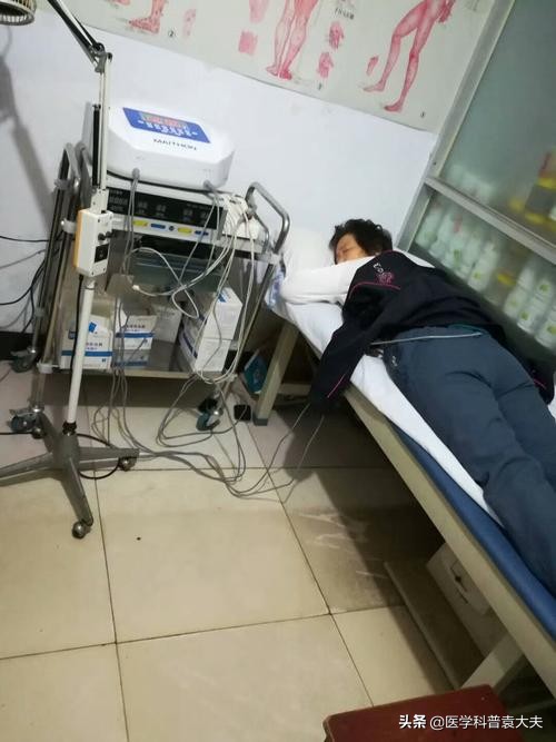 腰椎骨质增生怎么治才能彻底治,腰椎骨质增生用什么方法治疗最好