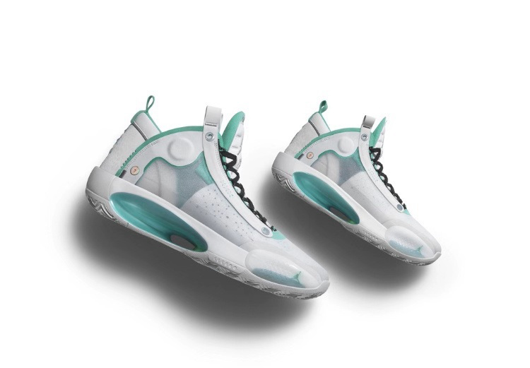 惊了！！某校同学中签无数拿鞋拿到手软