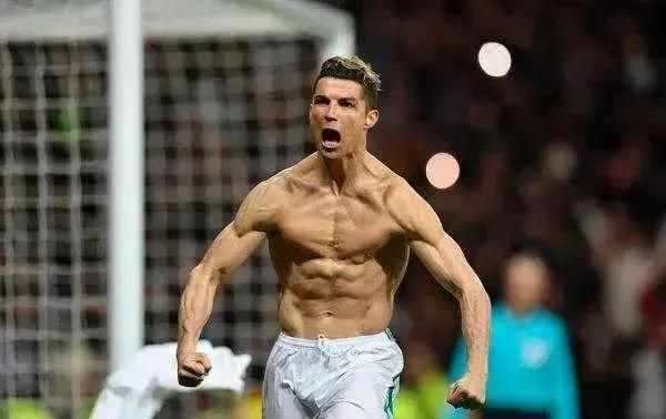 世界足坛目前十大巨星第一名,世界足坛历史十大巨星