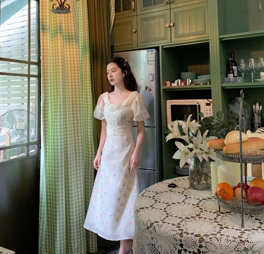 适合20-25岁女生的衣服店铺推荐,少女的衣柜