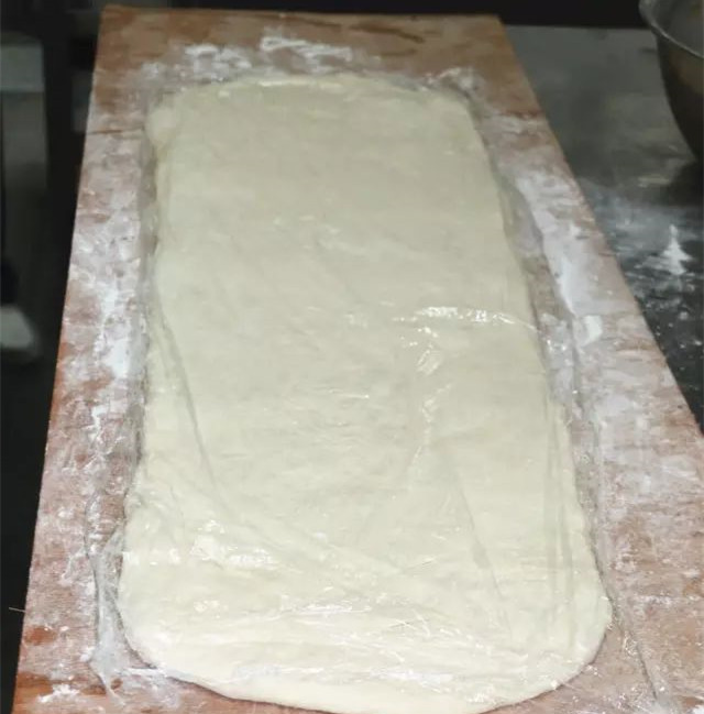 早餐面食技术培训油条配方,早餐店油条做法和配方的全过程