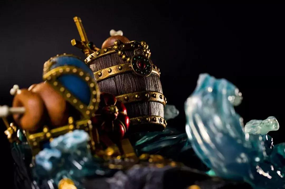 megahouse路飞弹跳人手办,海贼王路飞大秀霸王色霸气