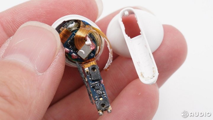 airpodspro有不带磁吸的吗,airpodspro一代是lightning口吗