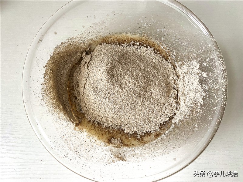 戚风蛋糕的家常做法自己制作,黑麦戚风蛋糕做法