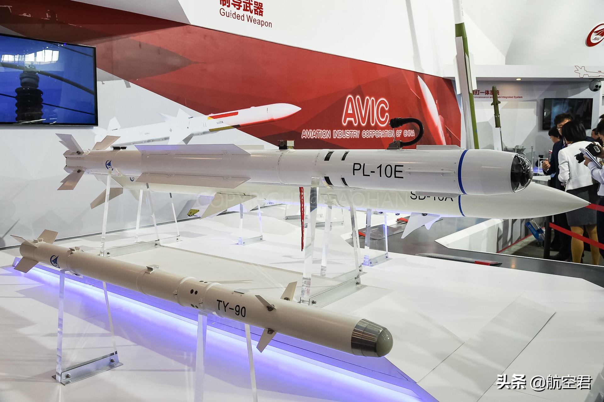 先进中程空对空导弹,空中武士鹞式战斗机