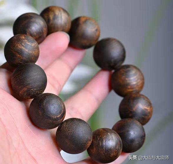 奇楠108颗手串值得珍藏吗,真正的奇楠手串价格