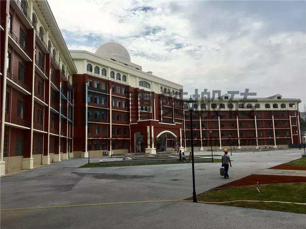 郴州一中新校区有初中部吗,郴州市一中什么时候搬到新校区