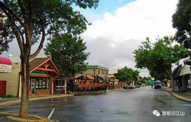 黄金镇过夜缅怀华工历史贡献