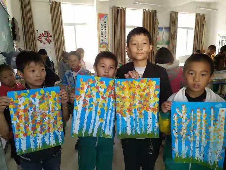 “多彩社团活动，丰富校园生活”马蹬一小社团活动