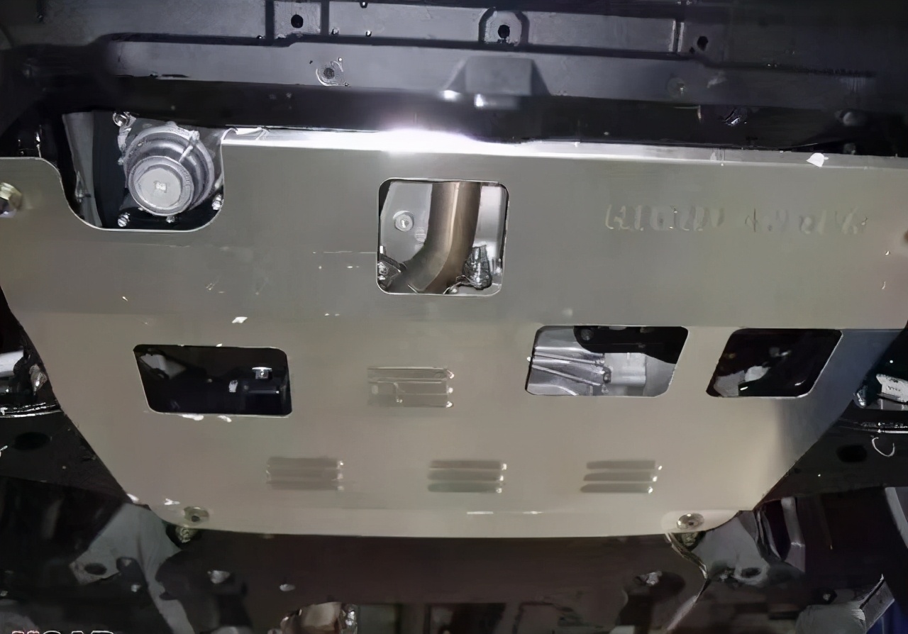 发动机护板有必要加个么,发动机护板有必要装吗