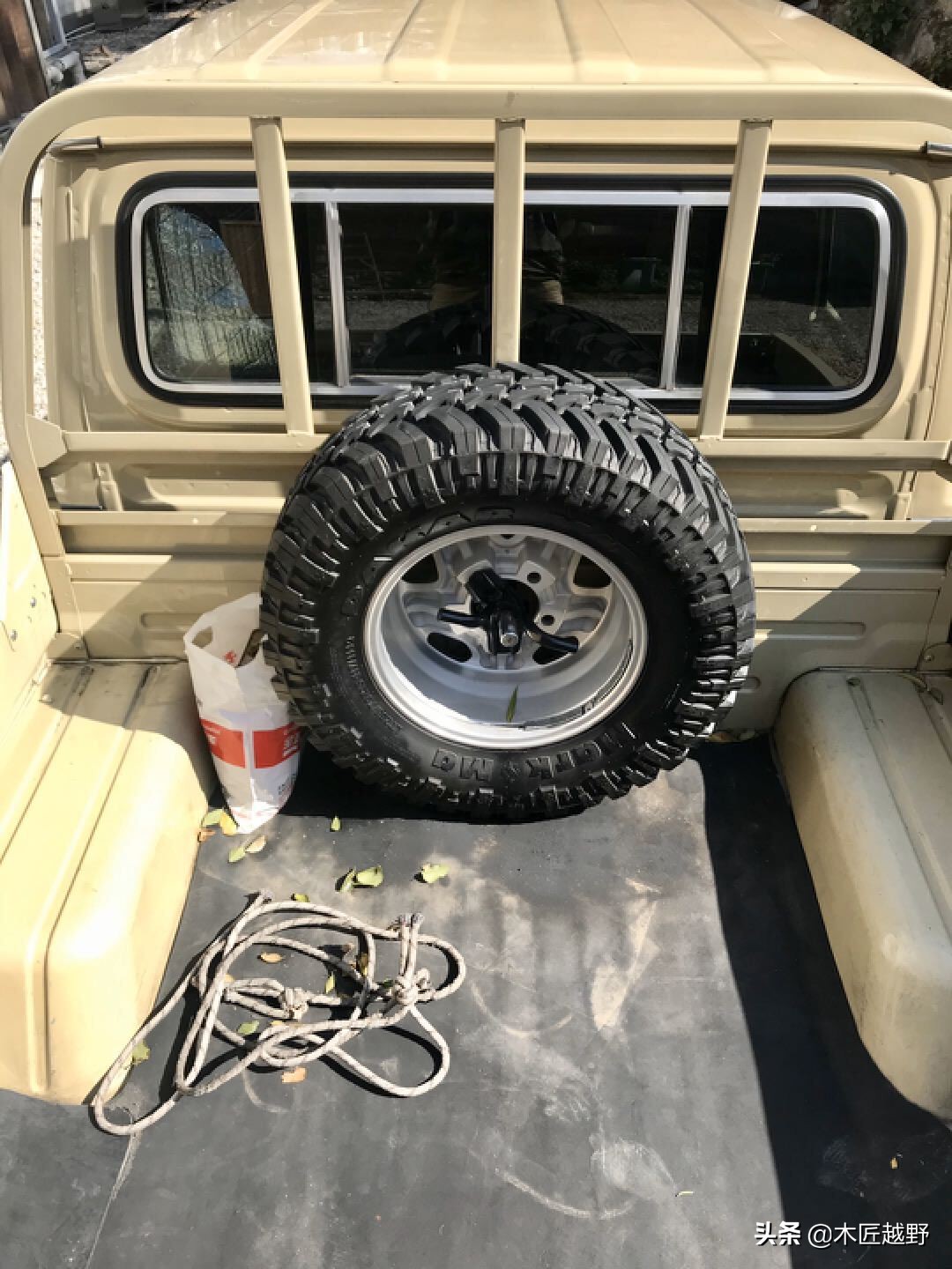 陆巡lc76二手价格,陆地巡洋舰lc76二手车值得买吗