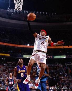 奥尼尔不顾联盟阻止穿8号球衣,奥尼尔穿科比球衣比赛砍了多少分