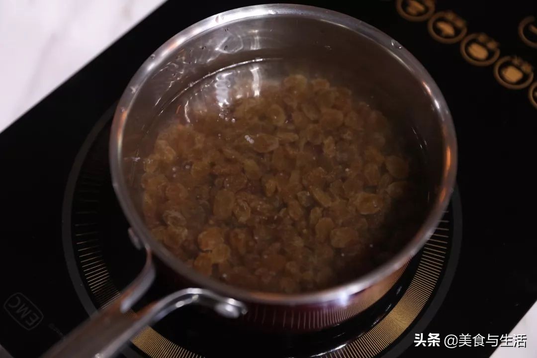 竟然比马卡龙还好吃?日本爆款小点心朗姆葡萄夹心饼干,超全配方