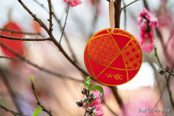 棣欐腐ifc璐墿涓績鎺㈠簵,棣欐腐ifc鍟嗗満鐑熻姳