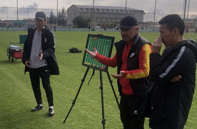 前中超冠军主场惜败,中超联赛惨败