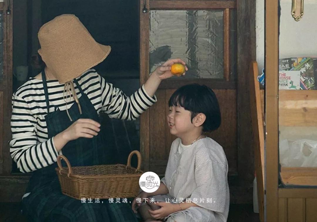 韩国主妇治愈生活,韩国主妇带着婴儿做家务