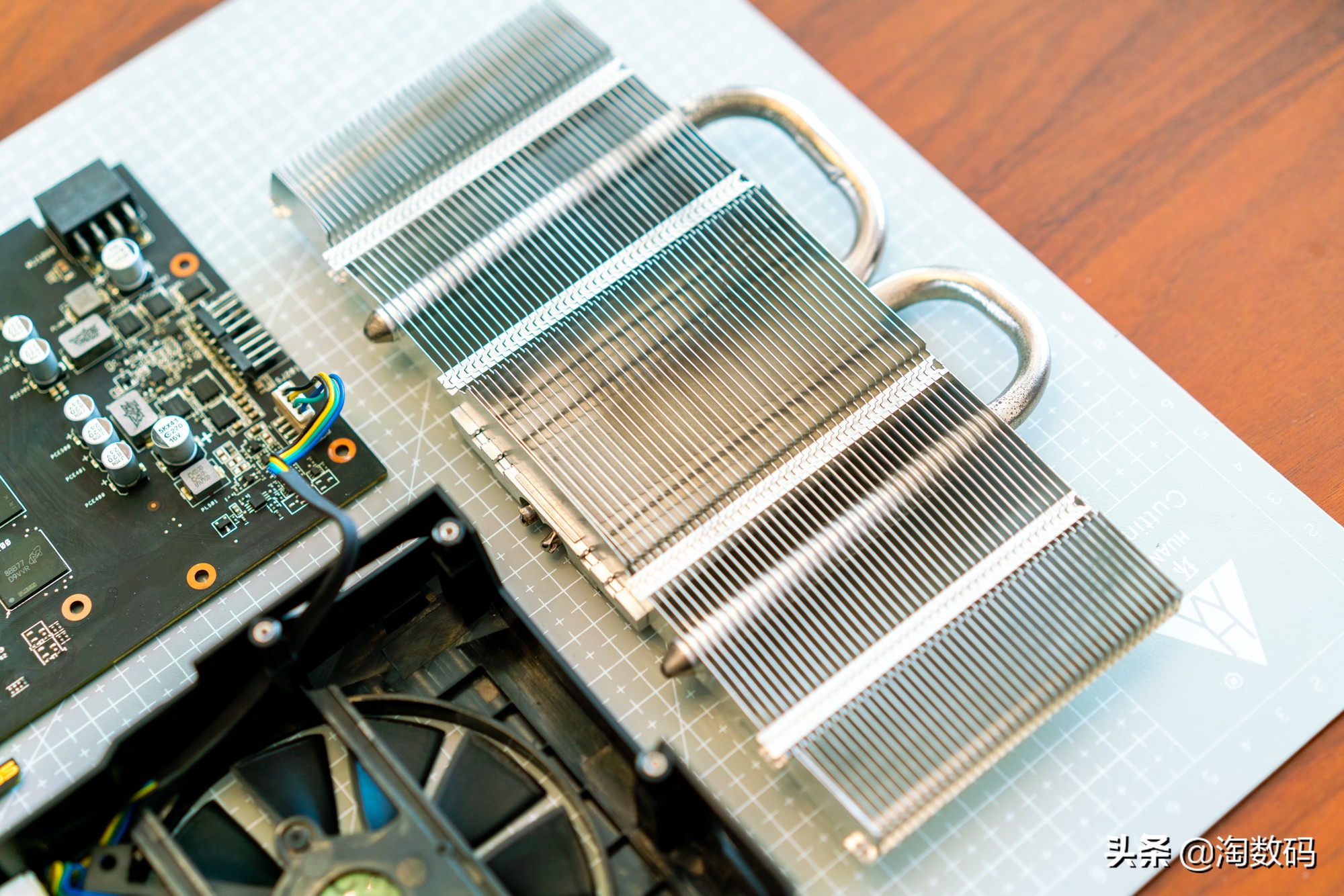 华硕rx580t8g吃鸡表现,华硕rx5808g游戏表现