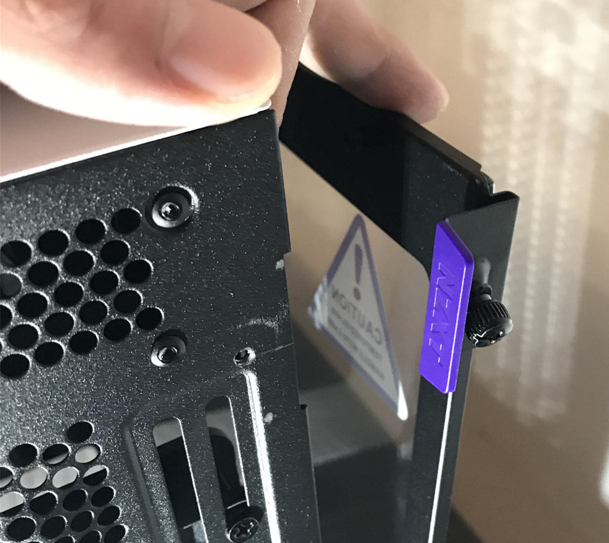 ​如何配置一台支持正版4KUHD光盘*放播**的电脑-NZXTH710i乱入