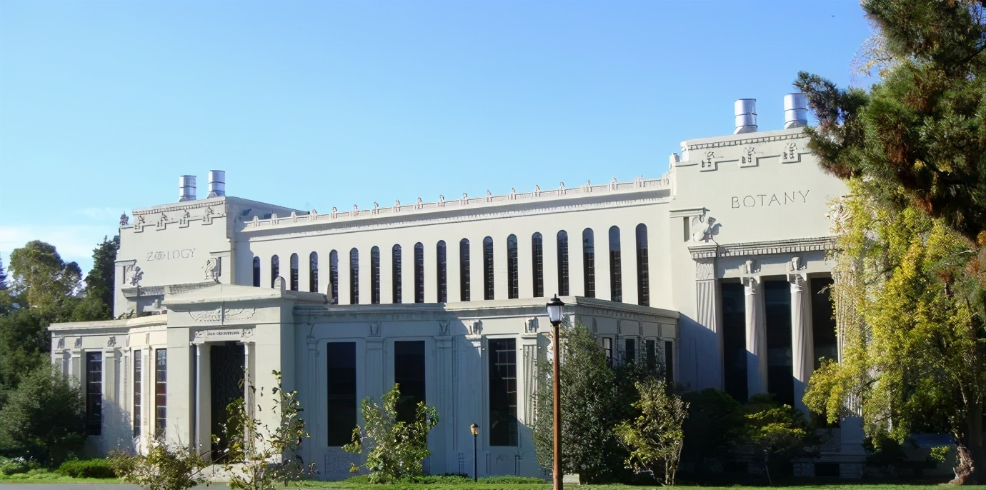 这几所大学上榜全美地理位置最好的大学！就业率高、安全保障…