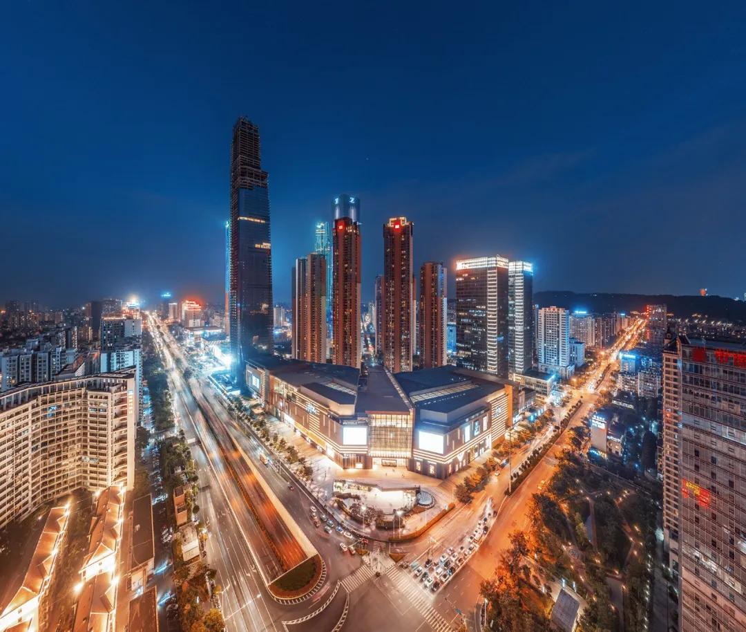 在南宁努力生活的人,南宁努力生活的人