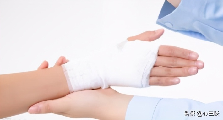 外科手术伤口缝合处的恢复过程,外科手术后伤口居家护理