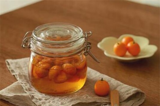 自制果酒哪种水果做的酒好喝,纯粮酒泡制各种果酒的制作方法