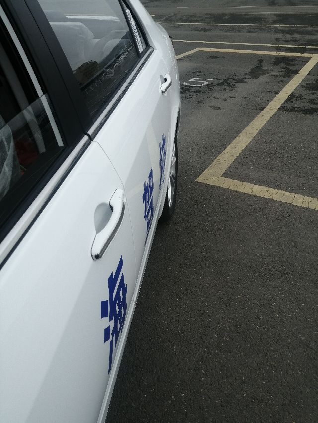 倒车入库库角大于30公分怎么操作,大于30公分倒车入库怎么打方向盘