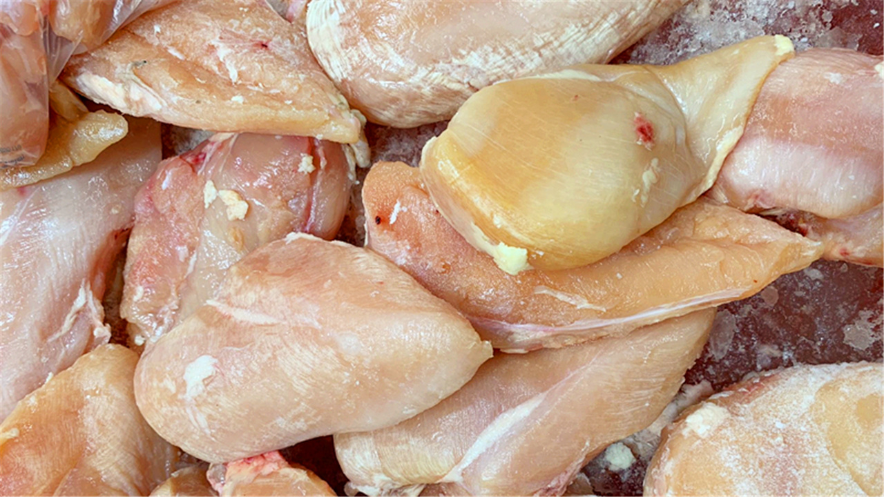 超市里卖的冰冻鸡翅和冰鲜鸡翅,冷冻鸡翅一般在哪里买