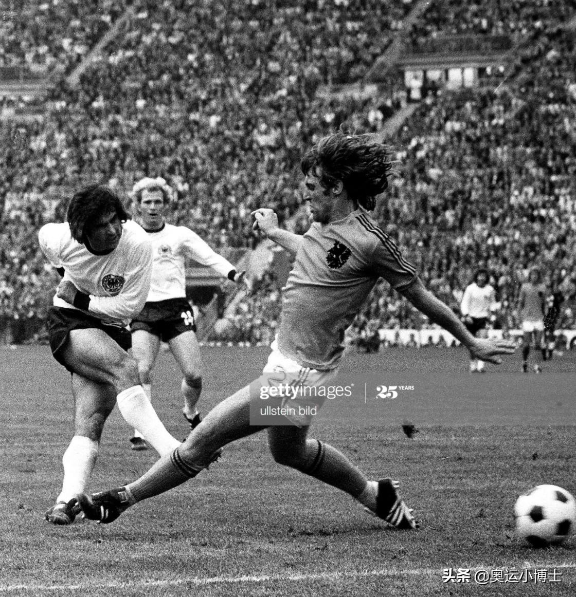 足坛十五大无法超越的史诗级进球,体育揭秘