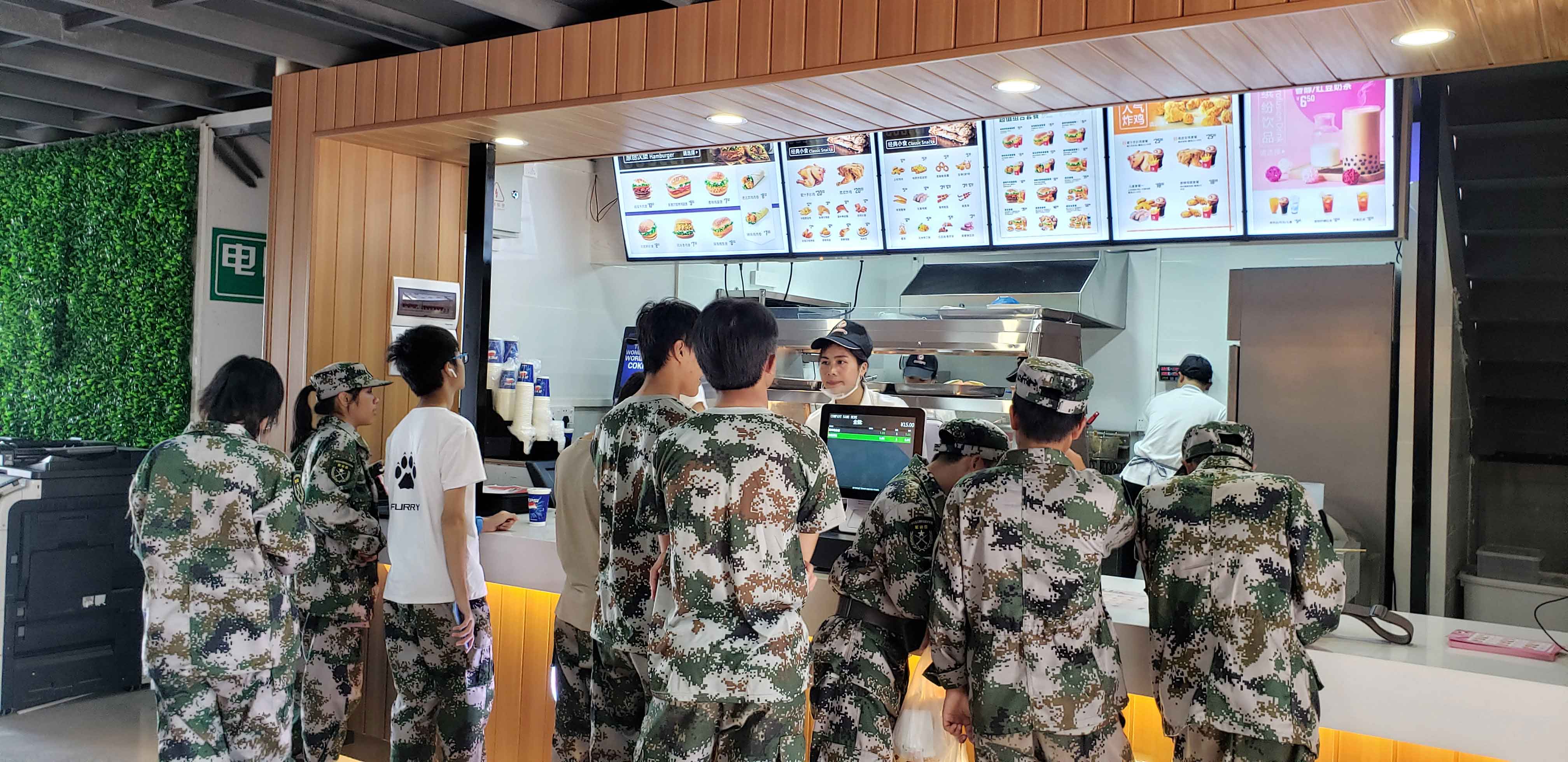 大学附近开汉堡店赚钱吗,封闭式学校附近汉堡店怎么经营