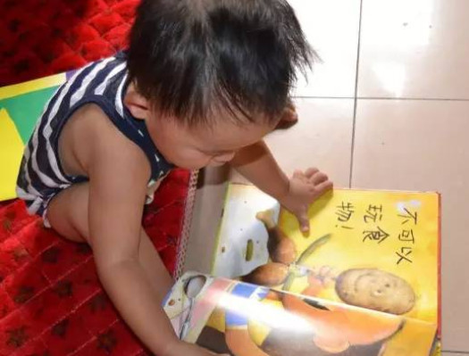 三岁前如何开发大脑让宝宝更聪明,0-3岁宝宝大脑发育及人格培养