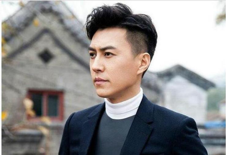 鐪嬮澇涓滅殑绮惧僵婕旂粠,鐪嬩簡鎵嶅彂鐜伴澇涓滅殑婕旀妧鍑虹鍏ュ寲