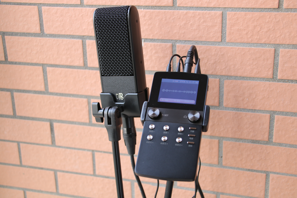 唱吧智能彩屏声卡怎么样,唱吧k10声卡里面什么混响唱歌好听