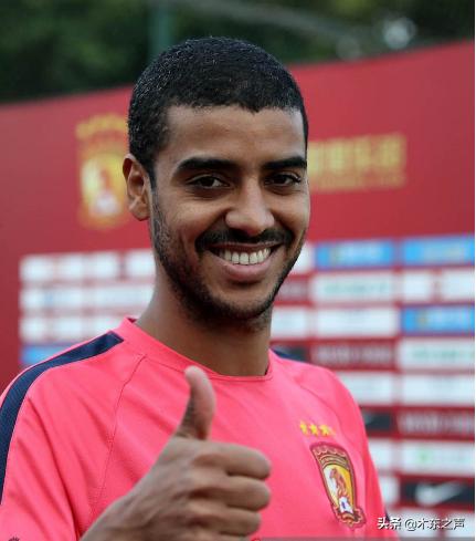 国足归化球员阿兰洛国富,国足归化洛国富