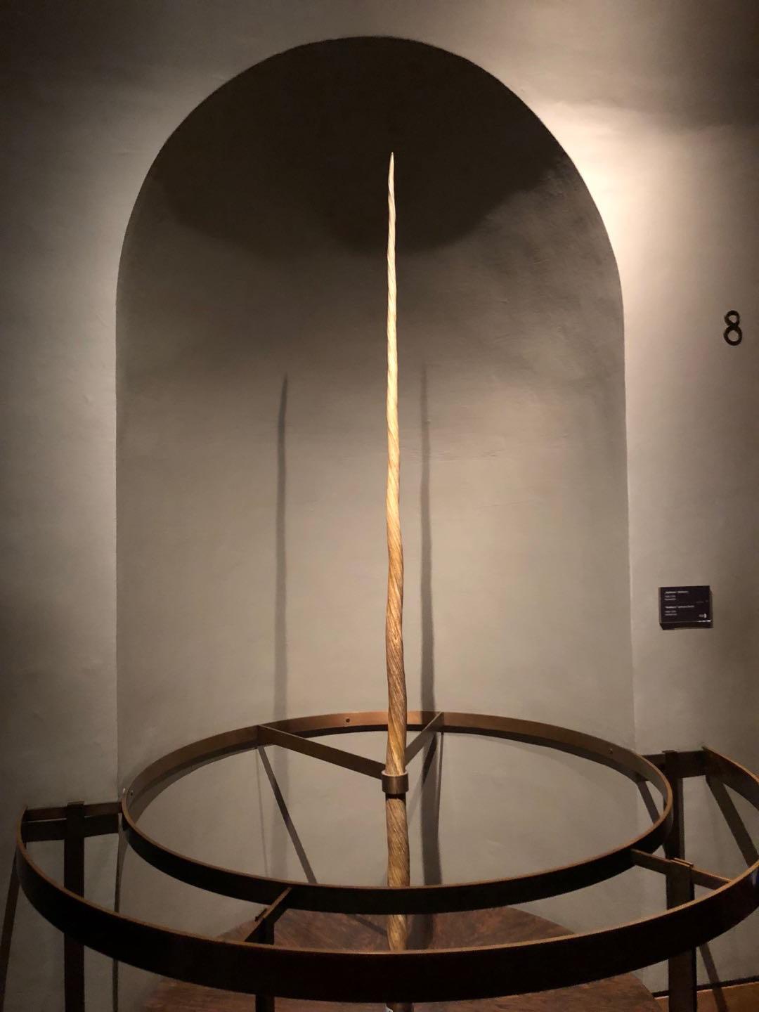 单杠上的公主和莫扎特咖啡馆的谋杀案