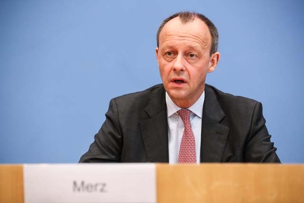 默克尔退出铁娘子了吗,默克尔为何要卸任