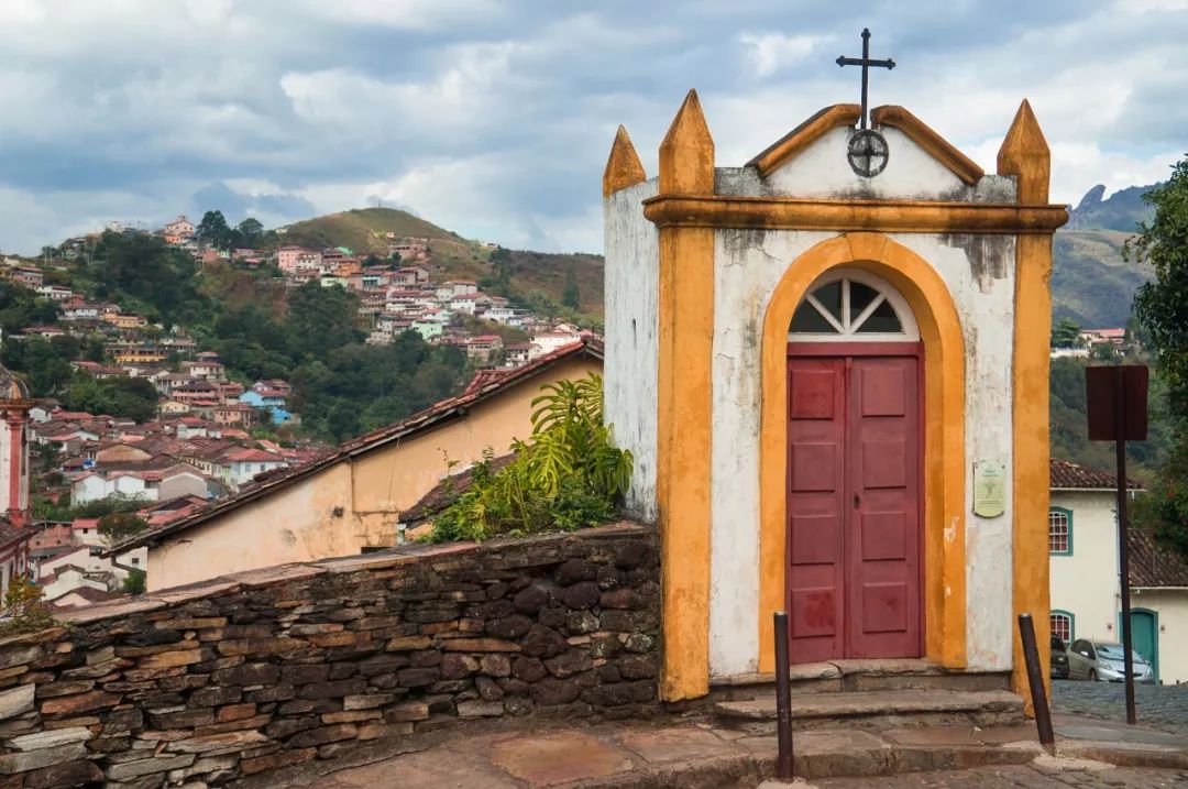 宸磋タ瓒崇悆鏃呮父,宸磋タ妗戝反娴锋哗鏀荤暐