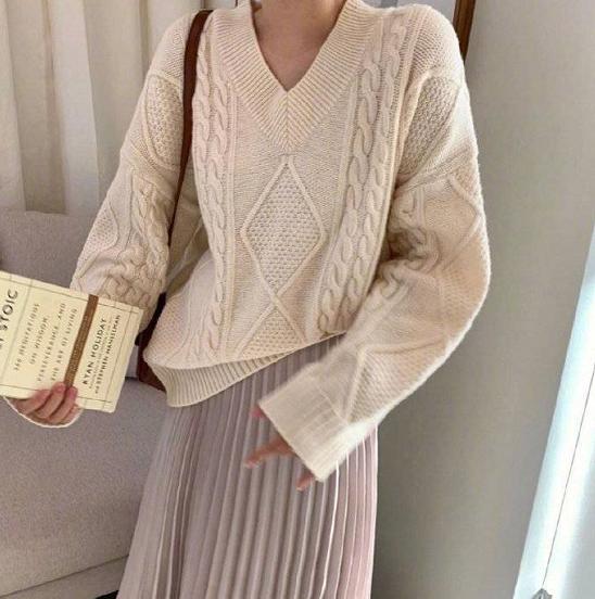 秋冬什么颜色穿得更显温柔,秋冬比较显高级的颜色搭配